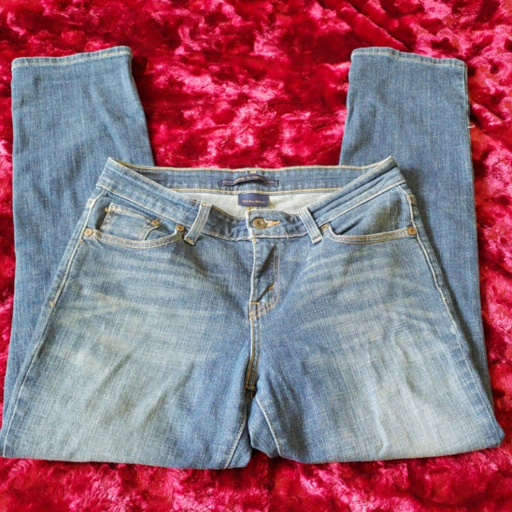 Levi's Mid Rise Skinny Jean's - Picture 2 of 4